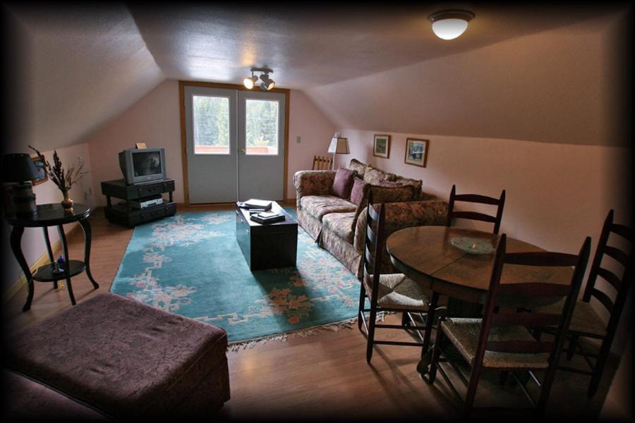 Alpine Motel Of Cooke City Eksteriør billede