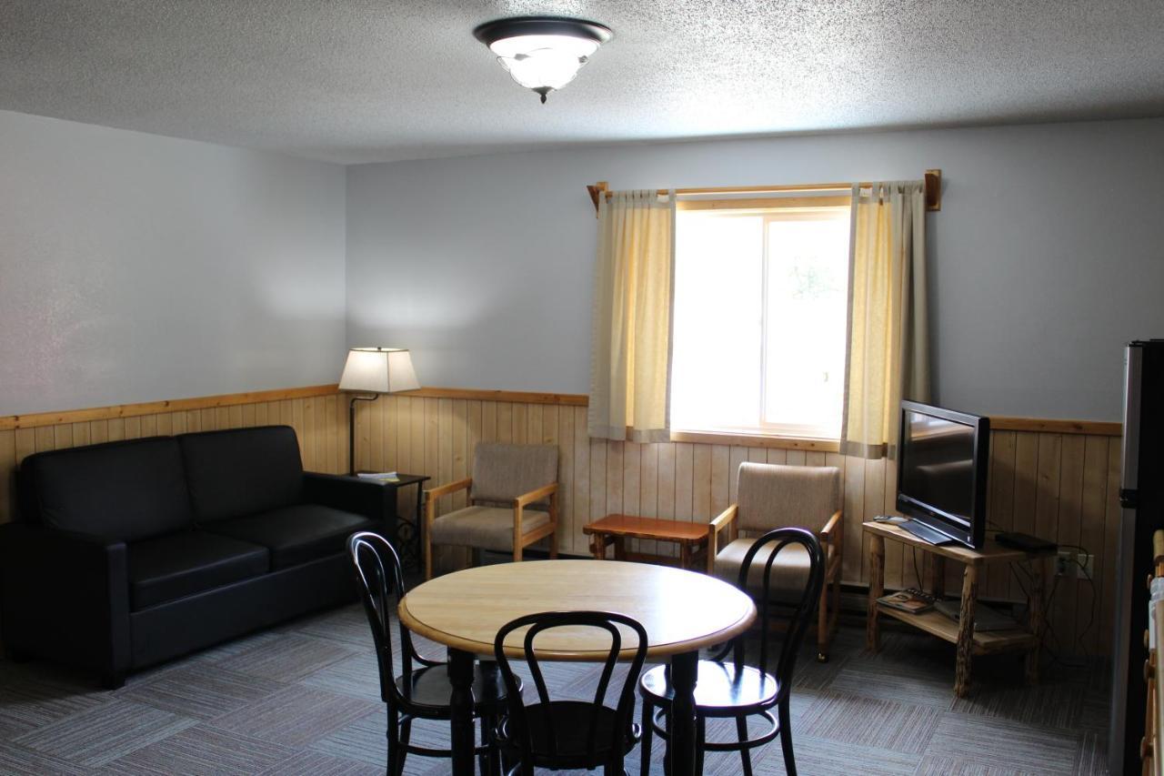 Alpine Motel Of Cooke City Eksteriør billede